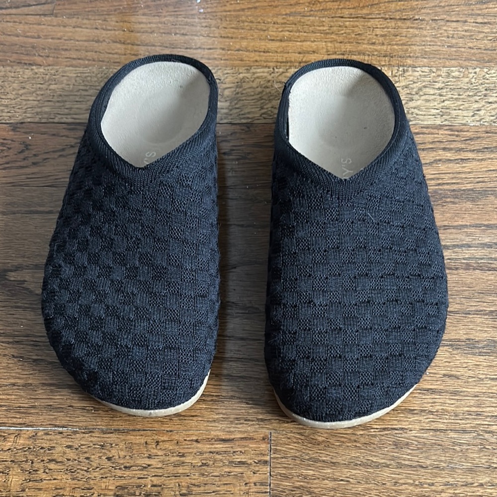 Rothy’s The Casual Clog